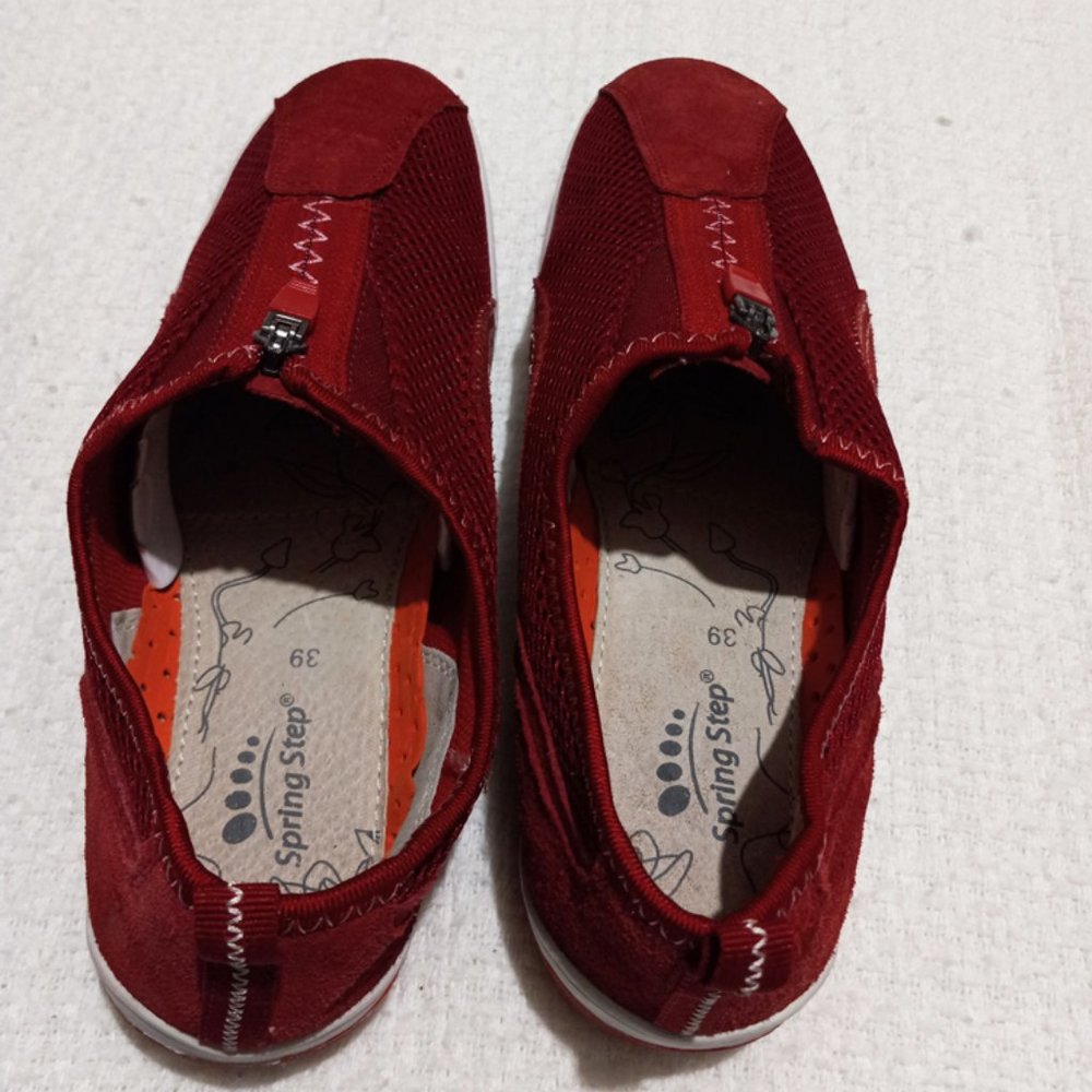 Red Spring Step Racer Shoes - Picture 2 of 10